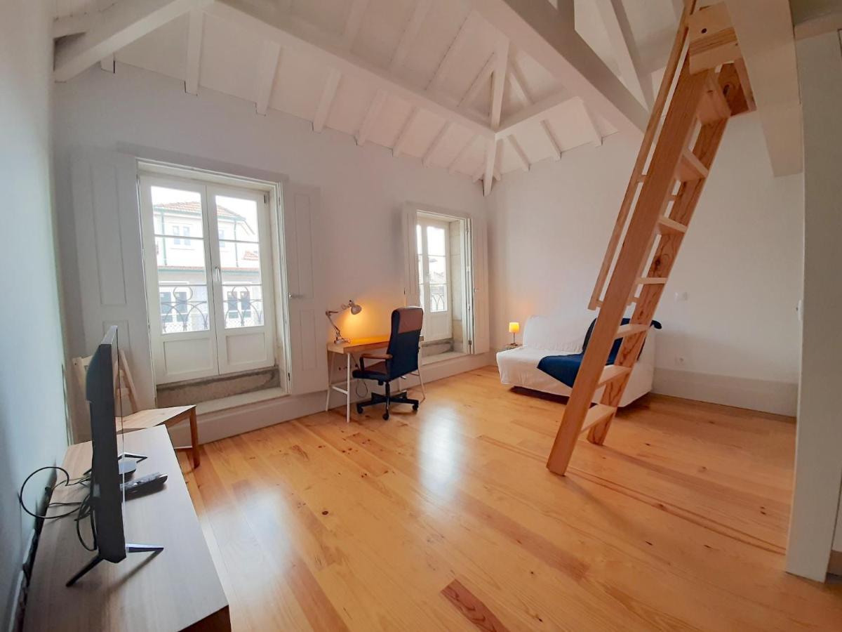 Vista By Flat In Apartment *